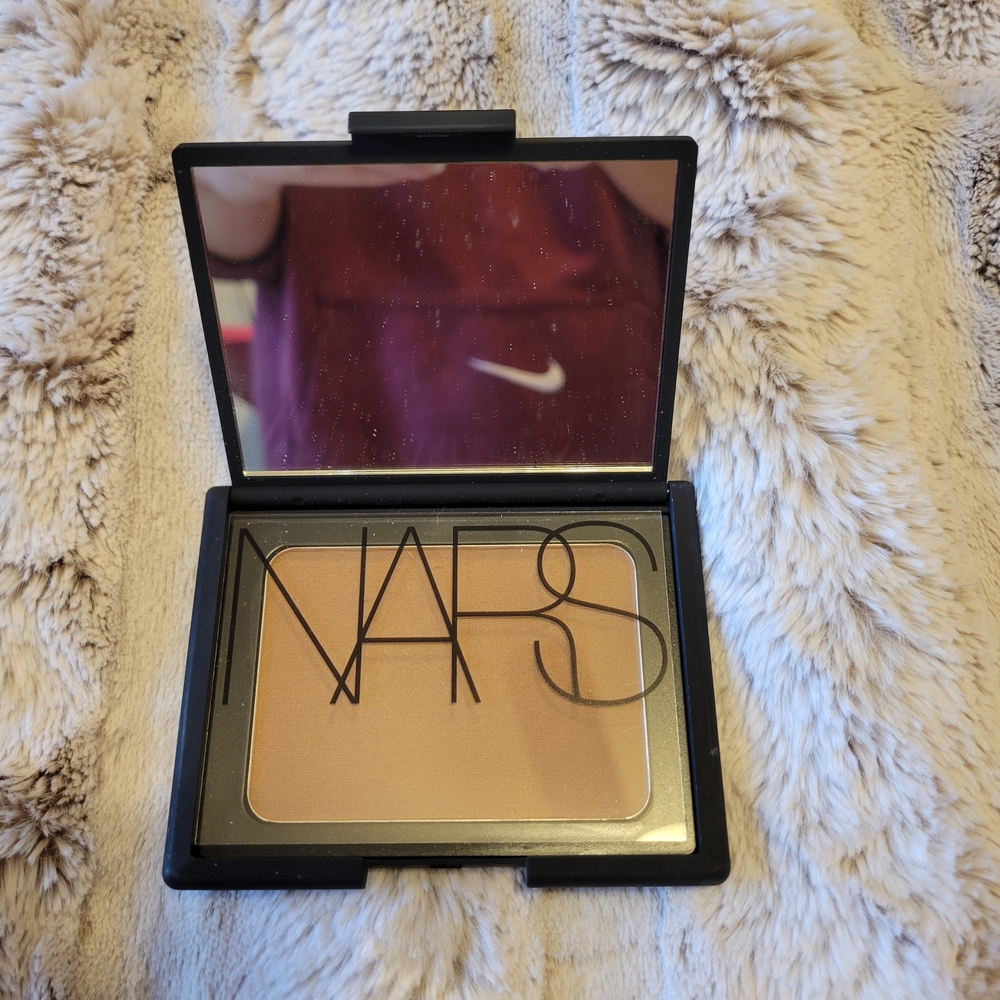 NWOT NARS Bronzer Compact